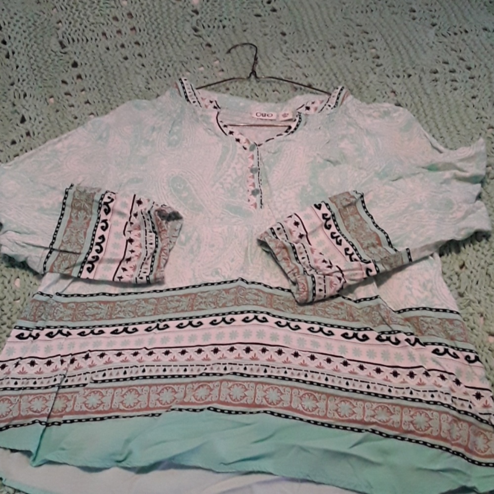 Mint design Cato's women's blouse